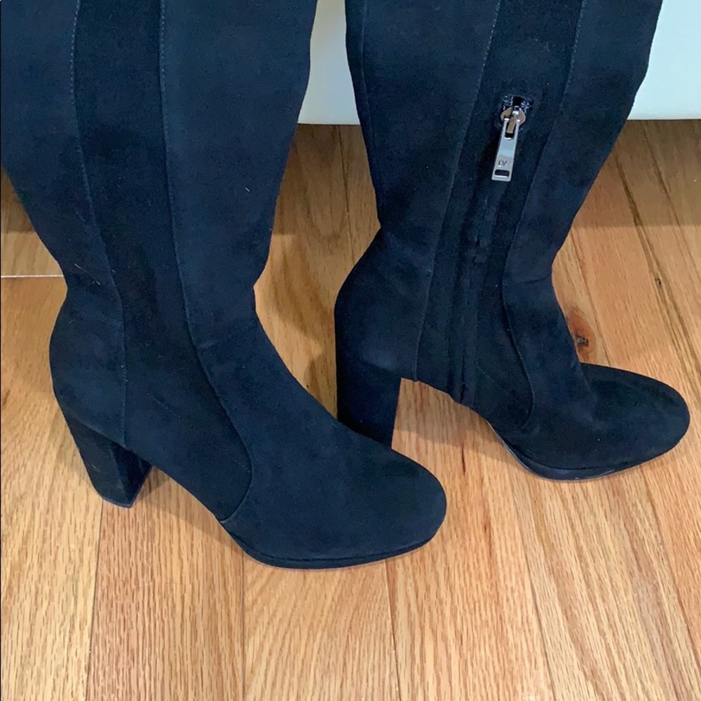 Boots - Picture 3 of 5
